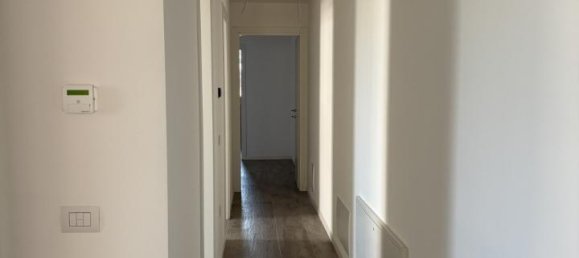 4-salle Appartement à Selvazzano Dentro, Italy No. 64076 6