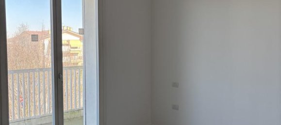 4-salle Appartement à Selvazzano Dentro, Italy No. 64076 7