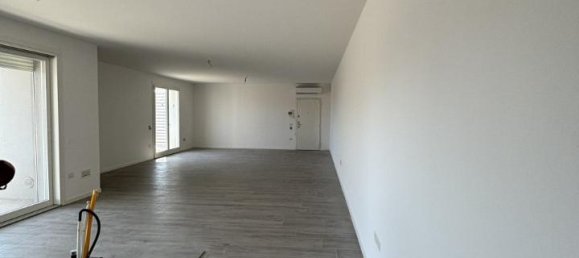 4-salle Appartement à Selvazzano Dentro, Italy No. 64076 18
