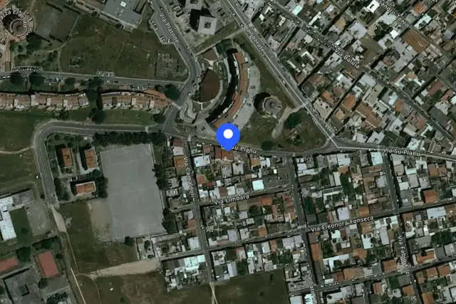 118m² Commercial property in Cagliari, Italy No. 295295