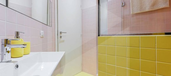 2-salle Appartement à Milan, Italy No. 241460 16