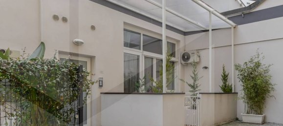 2-salle Appartement à Milan, Italy No. 241460 5