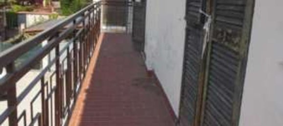 4-salle Appartement à Trezzo sull'Adda, Italy No. 14078 2