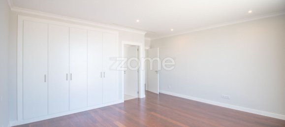 Дом с 3 спальнями в Фуншал, Португалия № 94310 17