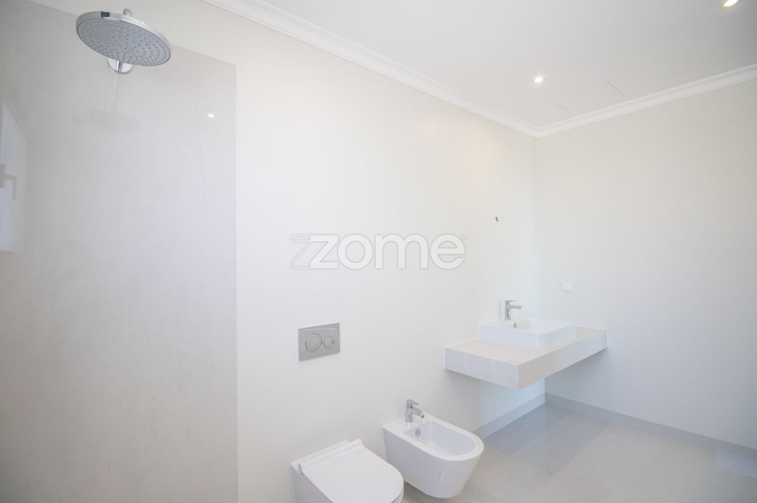 Дом с 3 спальнями в Фуншал, Португалия № 94310