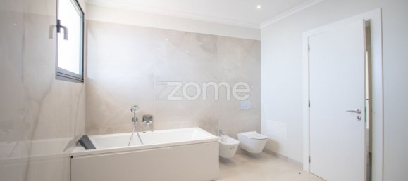 Дом с 3 спальнями в Фуншал, Португалия № 94310 11