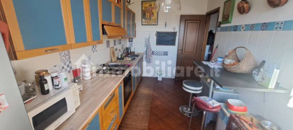 3 bedrooms Apartment in Rivoli, Italy No. 331541 4