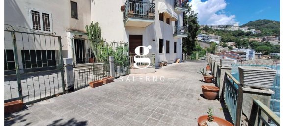 4 rooms Apartment in Salerno, Italy No. 278150 2
