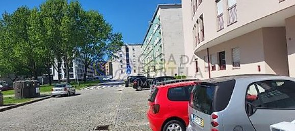 60m² Commercial property in Moreira, Portugal No. 36876 10