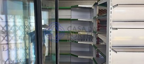 60m² Commercial property in Moreira, Portugal No. 36876 5