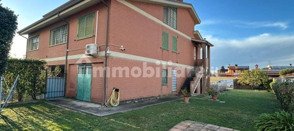 4 غرف نوم فيلا في Ardea, Italy رقم 107184 3