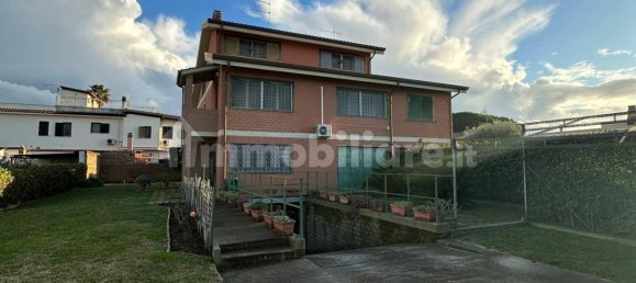 4 غرف نوم فيلا في Ardea, Italy رقم 107184 2