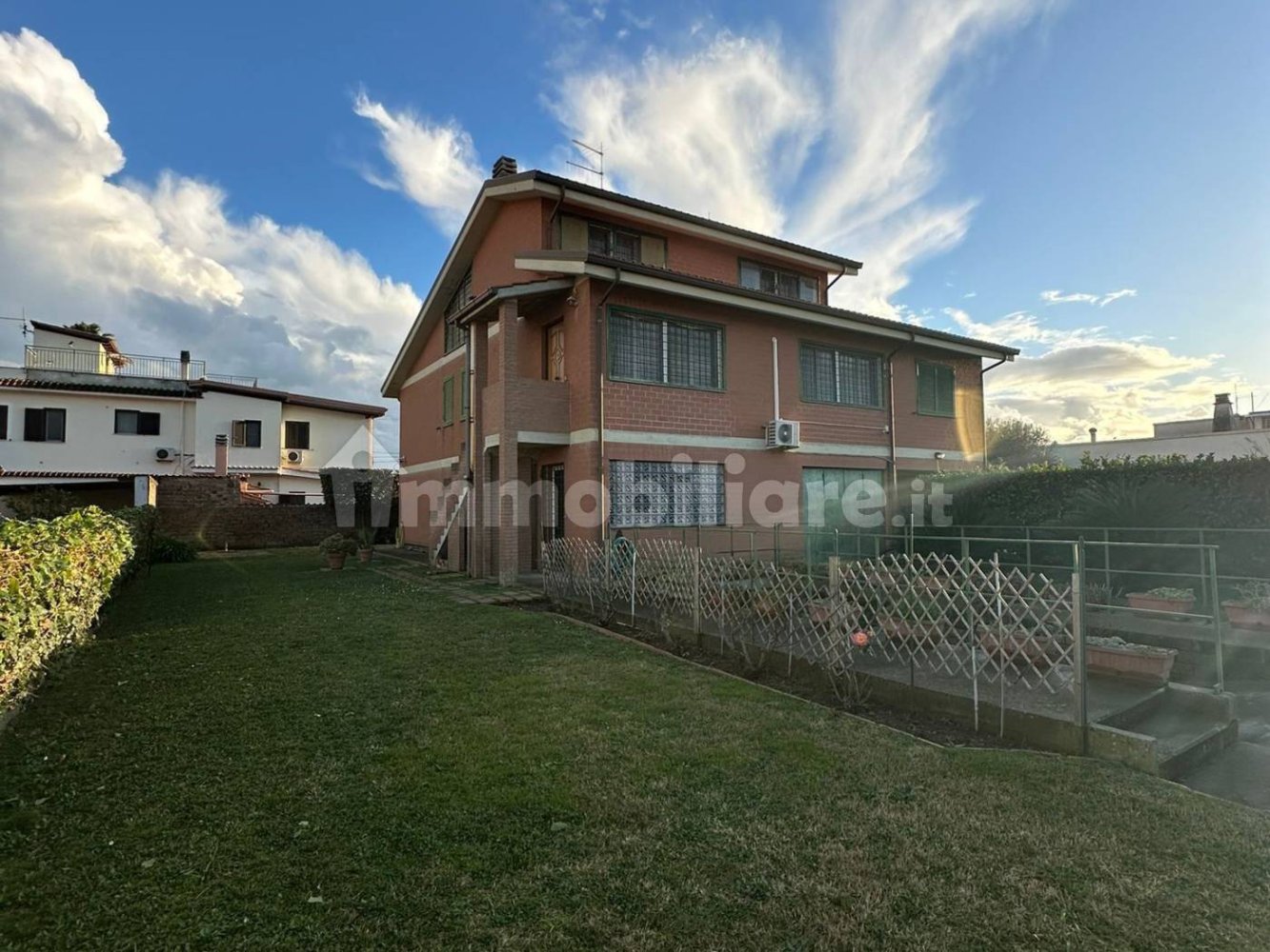 4 غرف نوم فيلا في Ardea, Italy رقم 107184