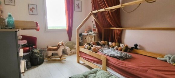 3 bedrooms House in Mayenne, France No. 357848 4