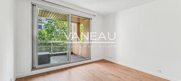 3 bedrooms Apartment in Paris, France No. 170113 12