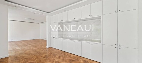 3 bedrooms Apartment in Paris, France No. 170113 7