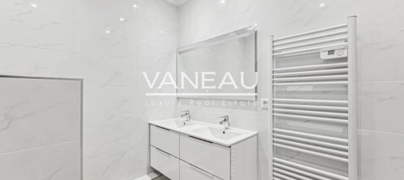 3 bedrooms Apartment in Paris, France No. 170113 13