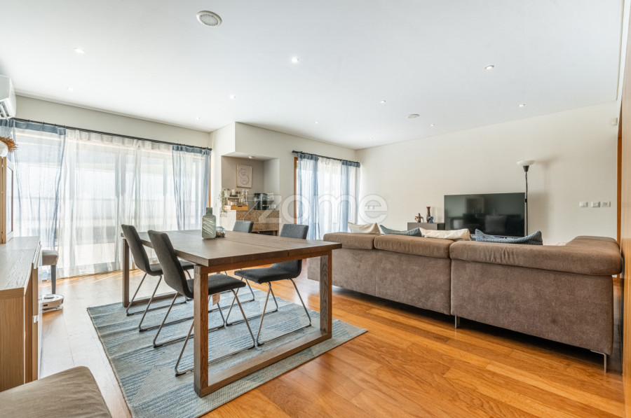 Casa T3 em Vila Nova de Gaia, Portugal N.º 238921