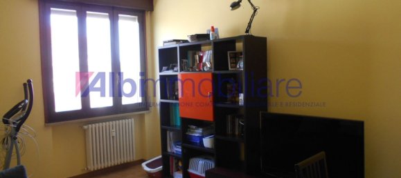 3 Schlafzimmer Wohnung in Reggio Emilia, Italy, Nr. 327187 2