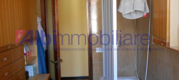 3 Schlafzimmer Wohnung in Reggio Emilia, Italy, Nr. 327187 9