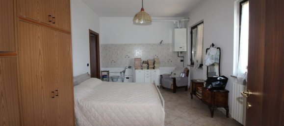5 rooms Apartment in Cigognola, Italy No. 280516 10