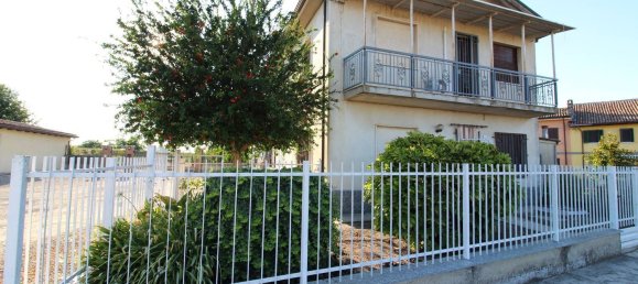 5 rooms Apartment in Cigognola, Italy No. 280516 2