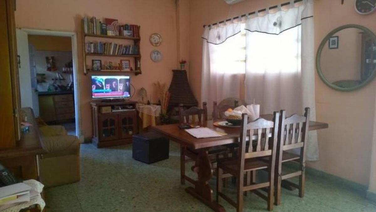 3 Schlafzimmer Haus in General San Martin, Argentina, Nr. 11151