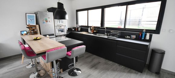 4 Schlafzimmer Haus in Nanterre, France, Nr. 176856 2