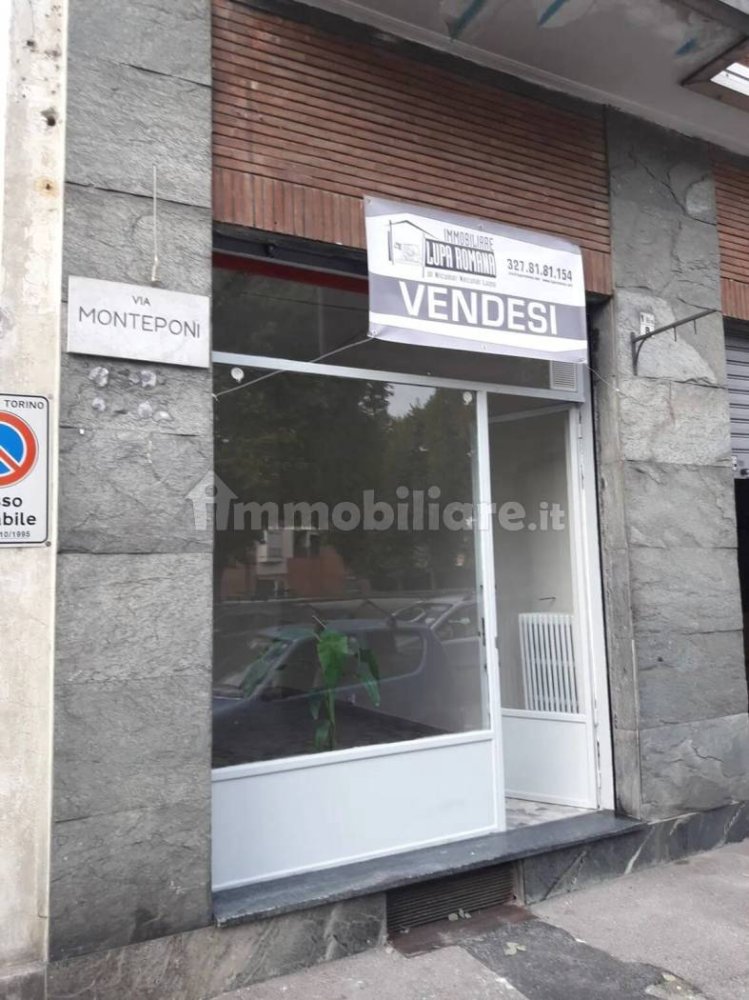 5 rooms Commercial property in Turin, Italy No. 323795