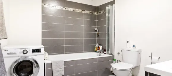 Dúplex de 3 dormitorios en Colombes, France No. 168867 9