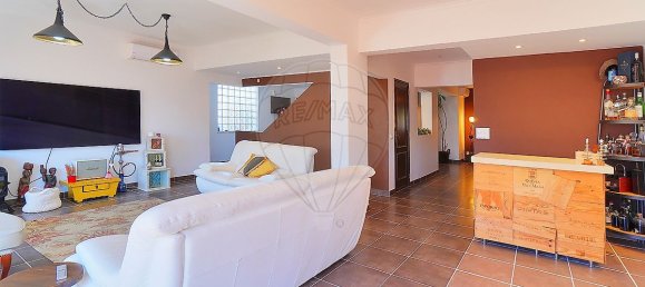 3 bedrooms House in Oeiras, Portugal No. 50756 15