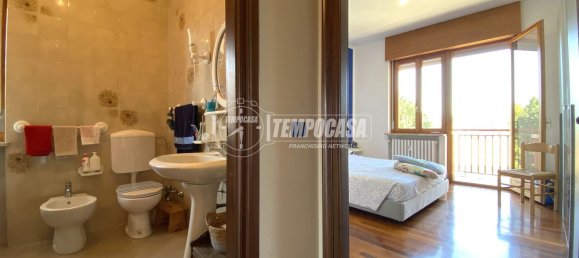 Apartamento de 4 divisões em Biella, Italy N.º 302798 19