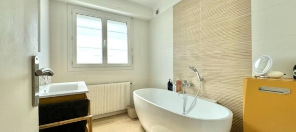 4 Schlafzimmer Stadthaus in Pau, France, Nr. 100222 7