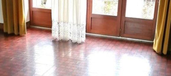 3 Schlafzimmer Haus in Neuvy-le-Roi, France, Nr. 63244 8