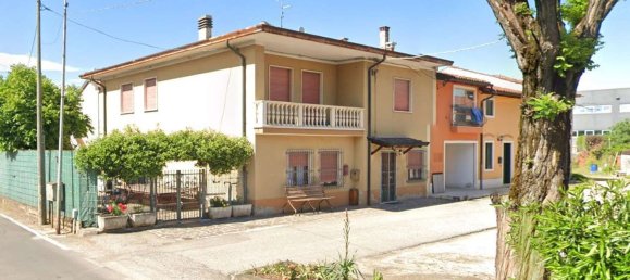 3 rooms Apartment in Gambellara, Italy No. 300357 2