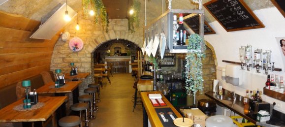 Коммерческая недвижимость 375м² в Траутмансдорф ан дер Лайта, Австрия № 155438 5