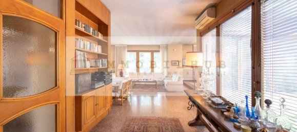 7 bedrooms Villa in Carate Brianza, Italy No. 314348 39