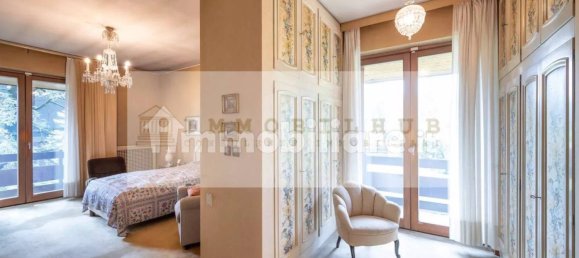 7 bedrooms Villa in Carate Brianza, Italy No. 314348 14