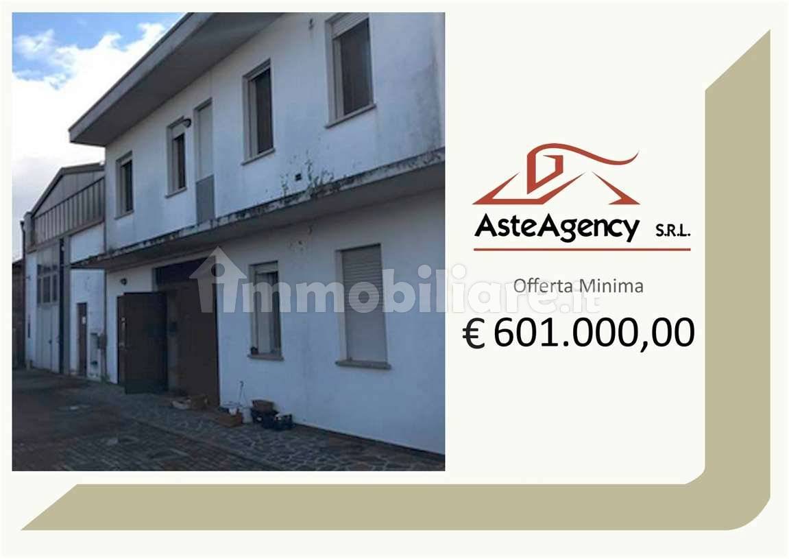 2 bedrooms Warehouse in Vigodarzere, Italy No. 369981