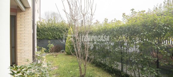 Apartamento de 2 habitaciónes en Vaprio d'Adda, Italy No. 235608 3