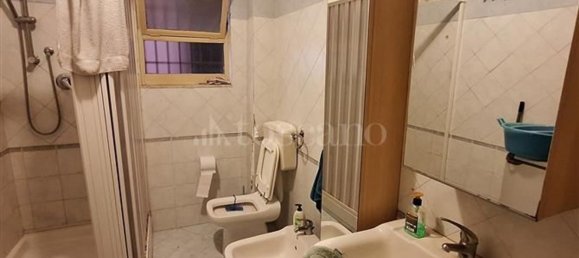 Квартира с 3 спальнями в Катания, Италия № 311060 6