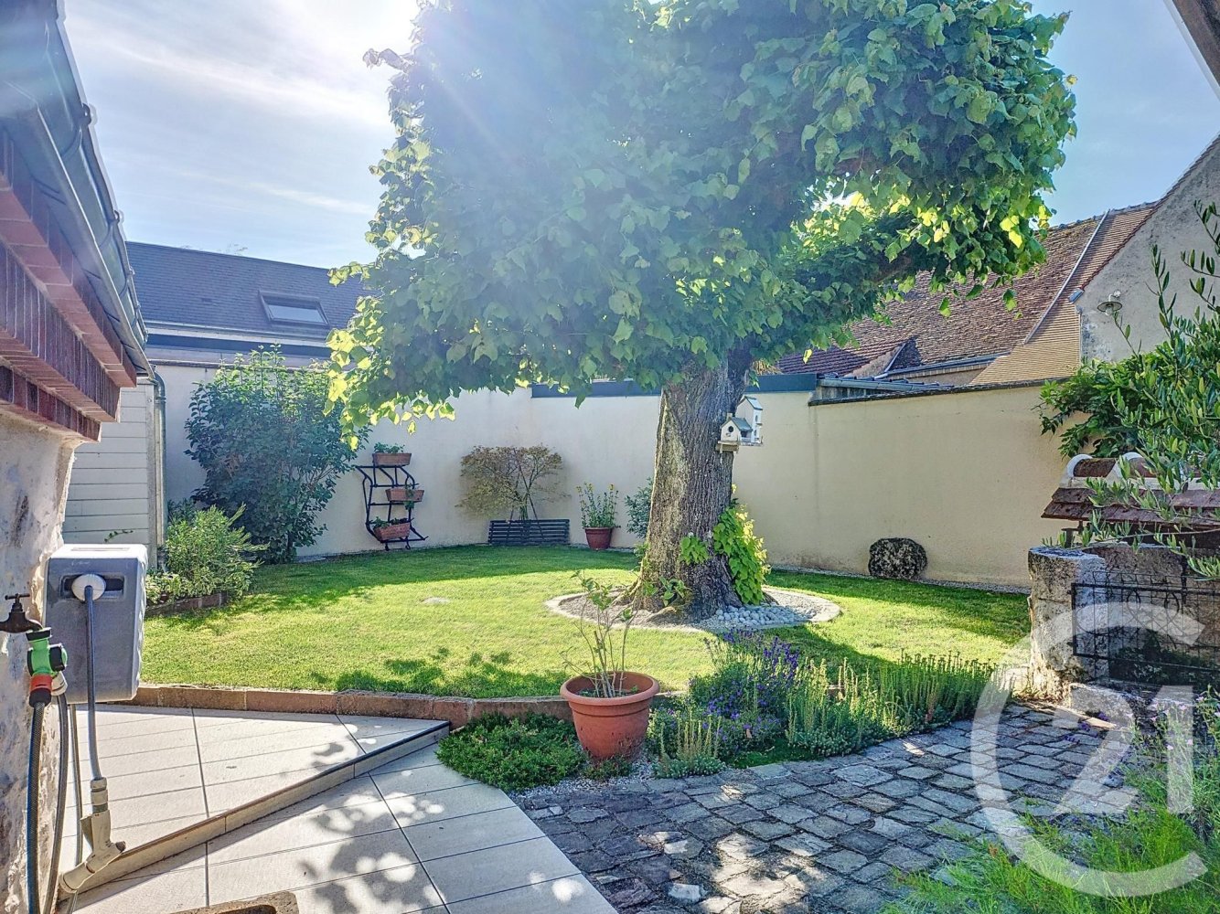 Дом с 2 спальнями в Сен-Эйе, Франция № 59408