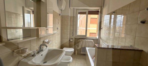 4-salle Appartement à Avezzano, Italy No. 32811 19