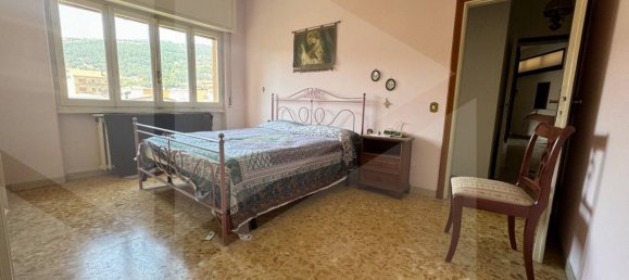 4-salle Appartement à Avezzano, Italy No. 32811 13