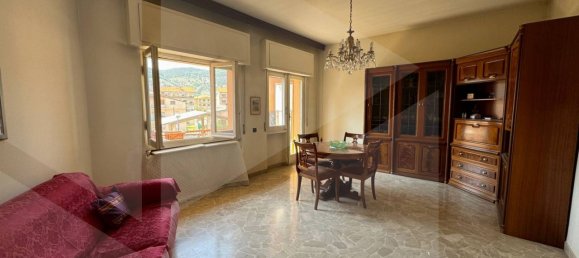4-salle Appartement à Avezzano, Italy No. 32811 6