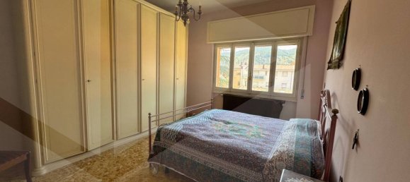 4-salle Appartement à Avezzano, Italy No. 32811 15