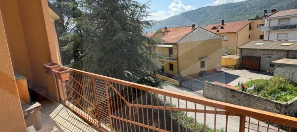 4-salle Appartement à Avezzano, Italy No. 32811 8
