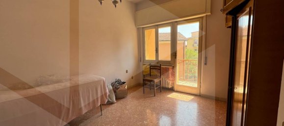 4-salle Appartement à Avezzano, Italy No. 32811 20