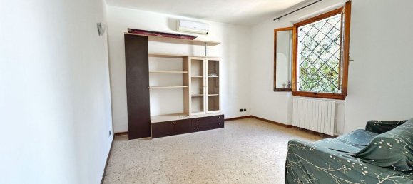 3 bedrooms House in Poggio a Caiano, Italy No. 319739 16