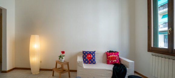 3 bedrooms Duplex in Florence, Italy No. 317663 12